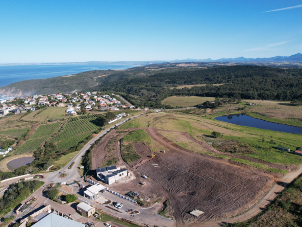 Herolds Bay Country Estate towards Herolds Bay & Mossel Bay.