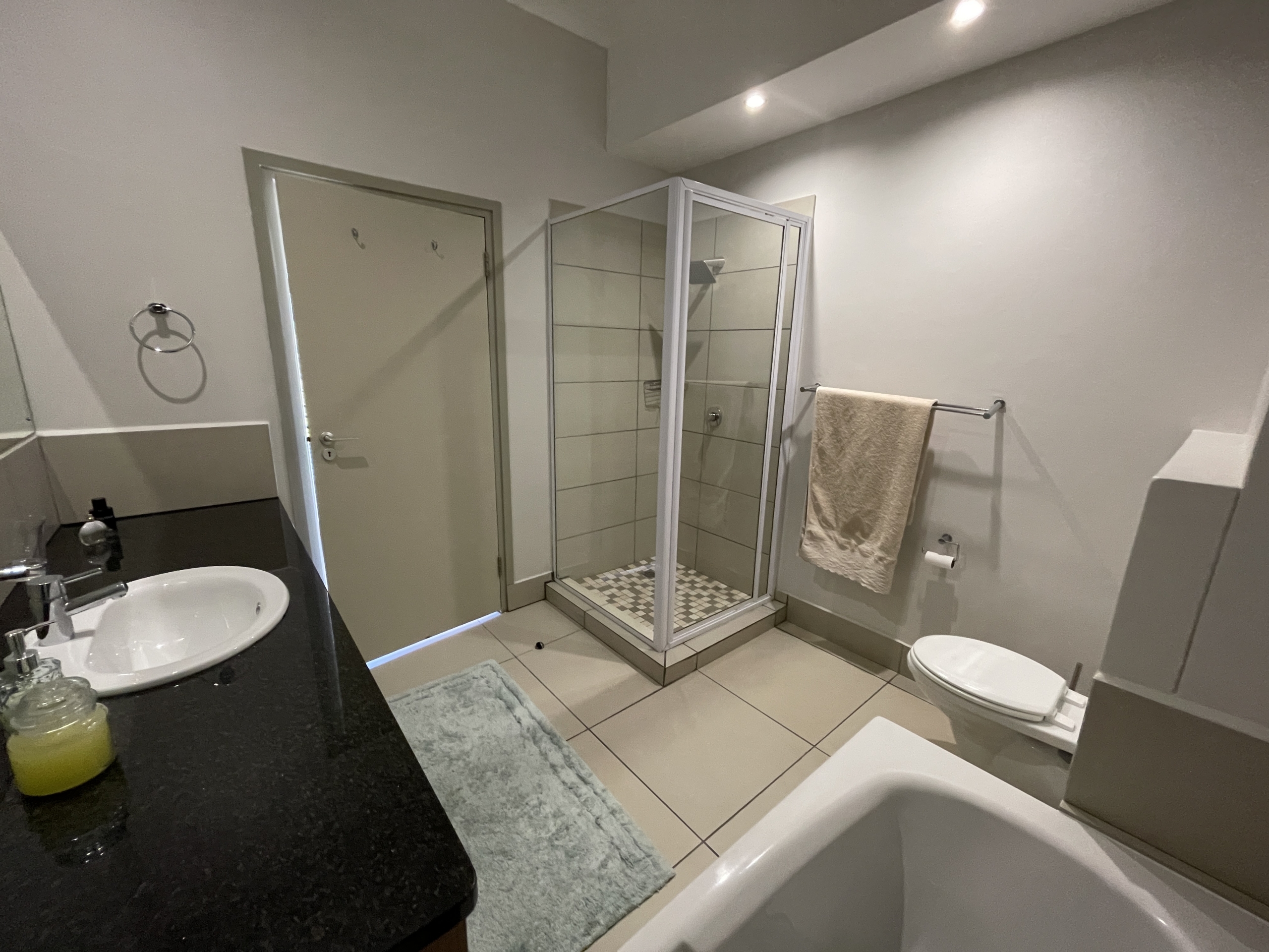 Main en suite bathroom