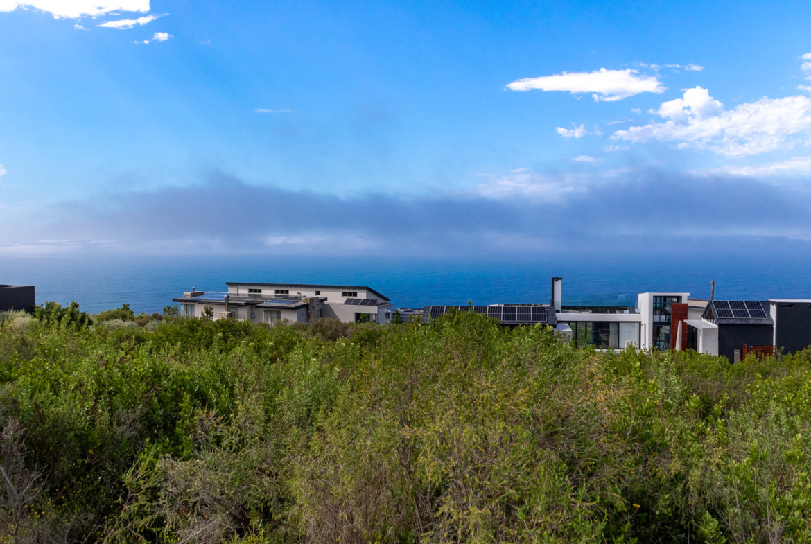 37 Breakwater Bay