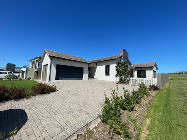 OUBAAI GOLF ESTATE