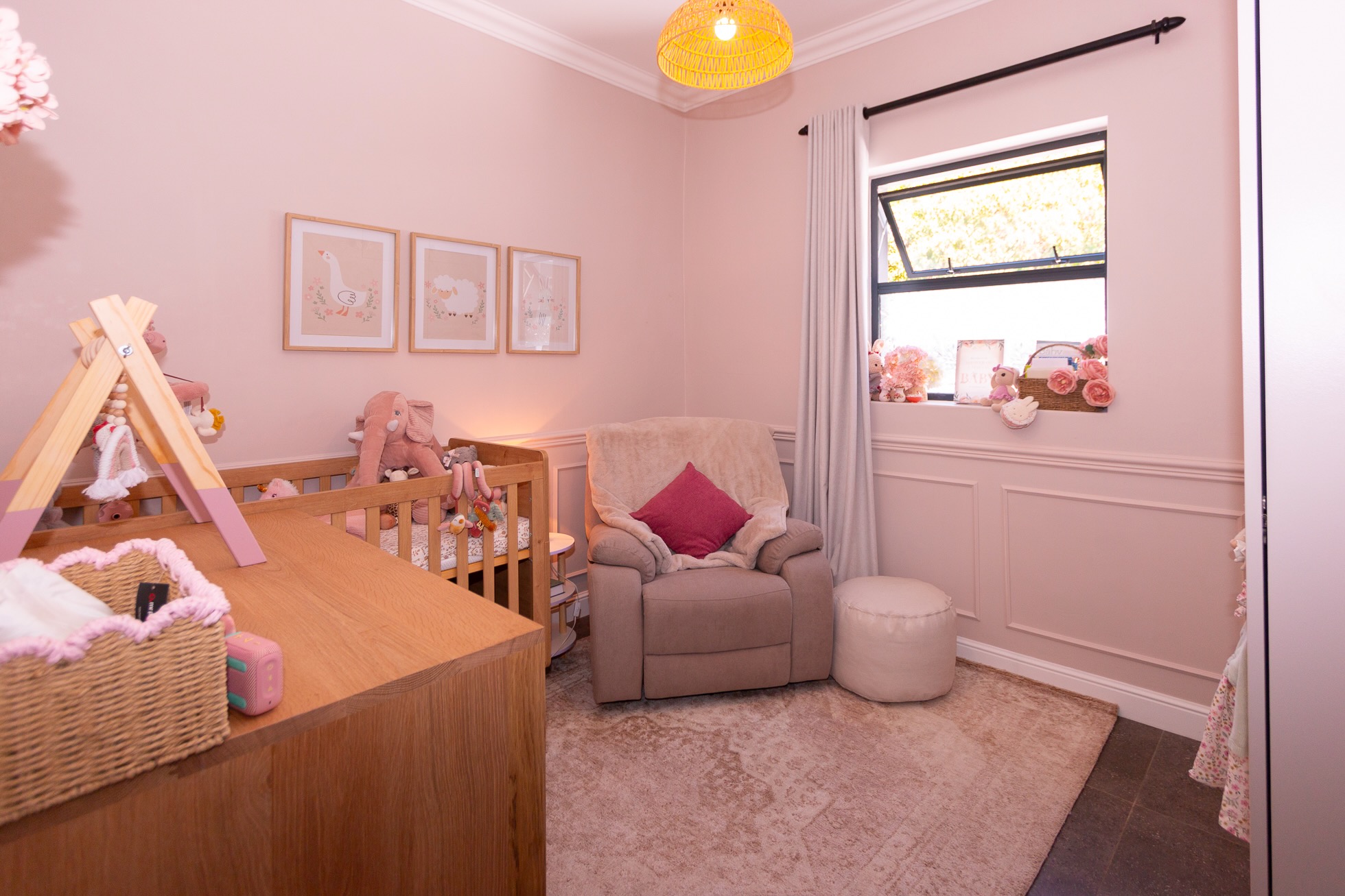 BLANCO INCOME GENERATING 4 BEDROOM HOME