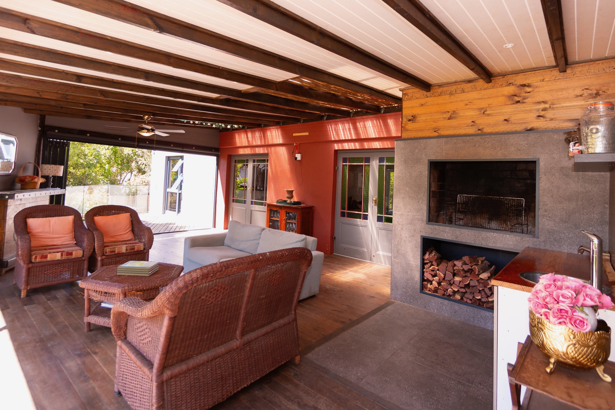 BLANCO INCOME GENERATING 4 BEDROOM HOME