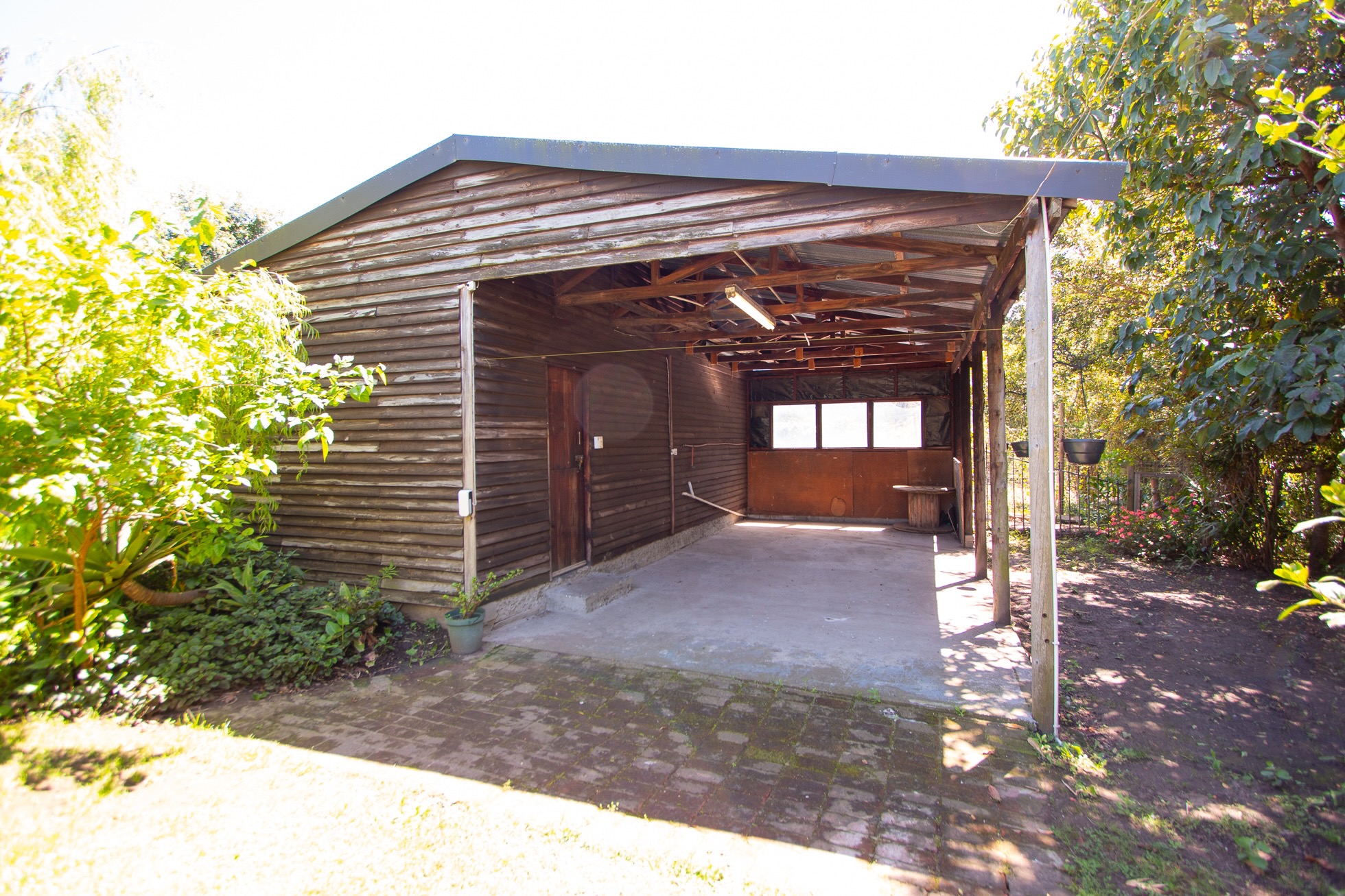 BLANCO INCOME GENERATING 4 BEDROOM HOME