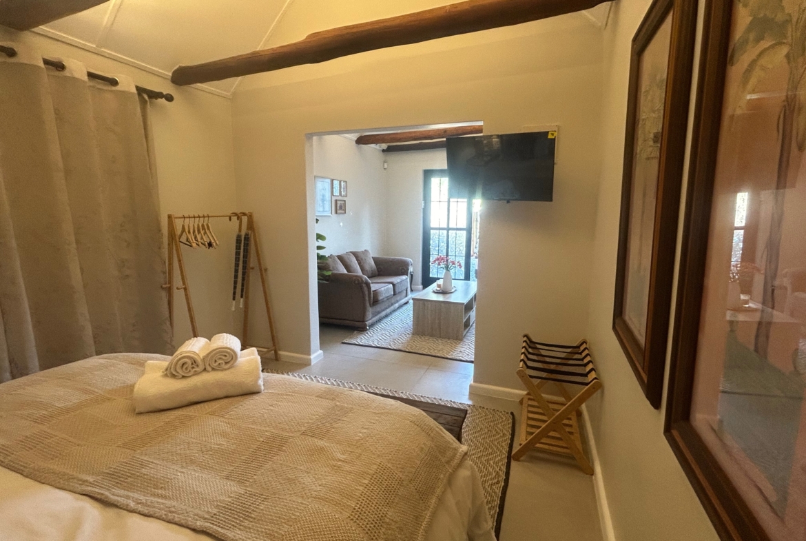 BLANCO INCOME GENERATING 4 BEDROOM HOME