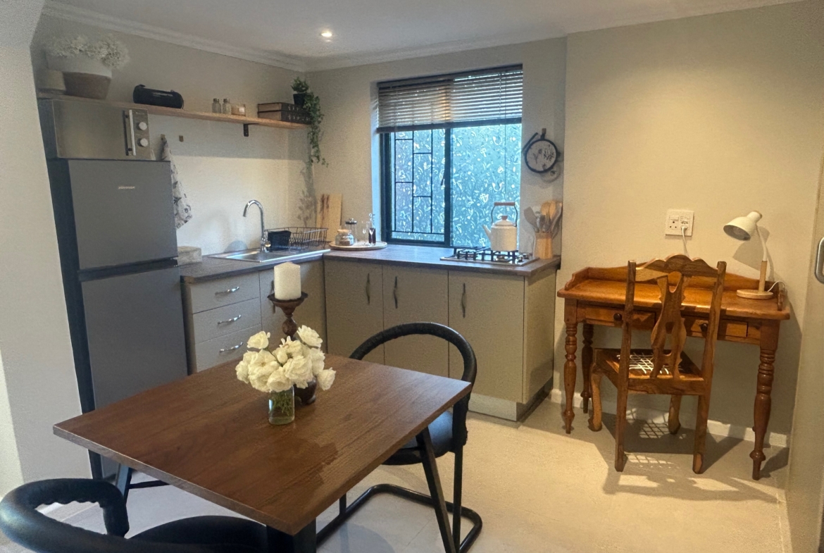 BLANCO INCOME GENERATING 4 BEDROOM HOME