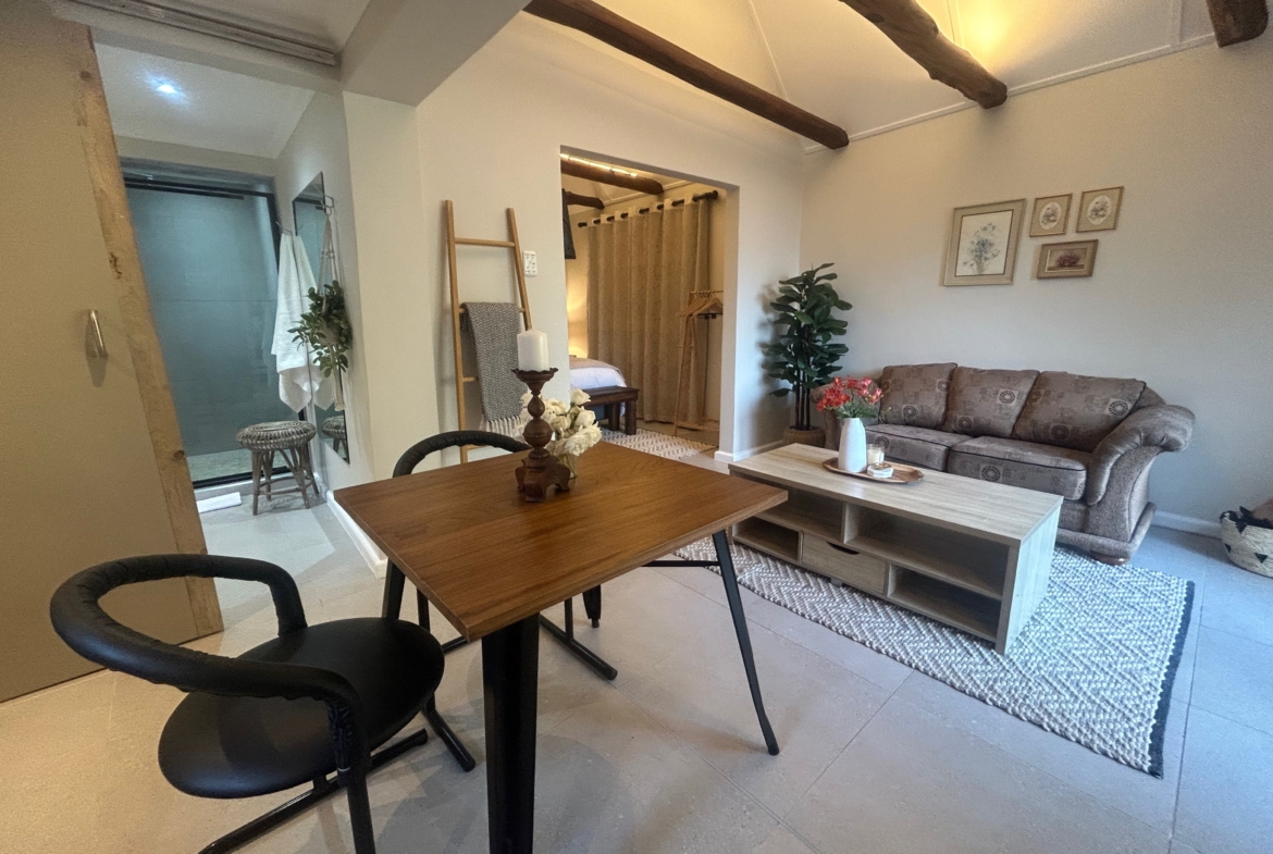 BLANCO INCOME GENERATING 4 BEDROOM HOME