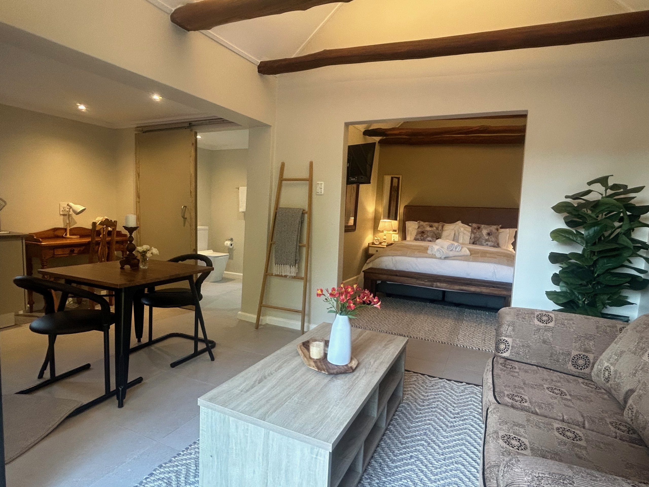 BLANCO INCOME GENERATING 4 BEDROOM HOME