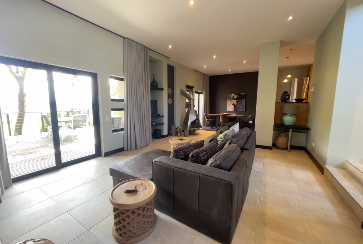 OUBAAI GOLF ESTATE HOLIDAY RENTAL